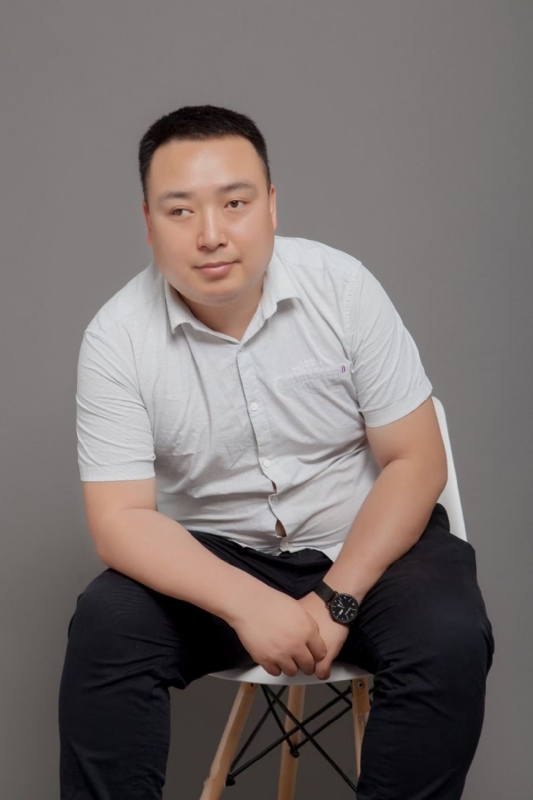 带着梦想去旅行的第一张照片--承德相亲服务中心