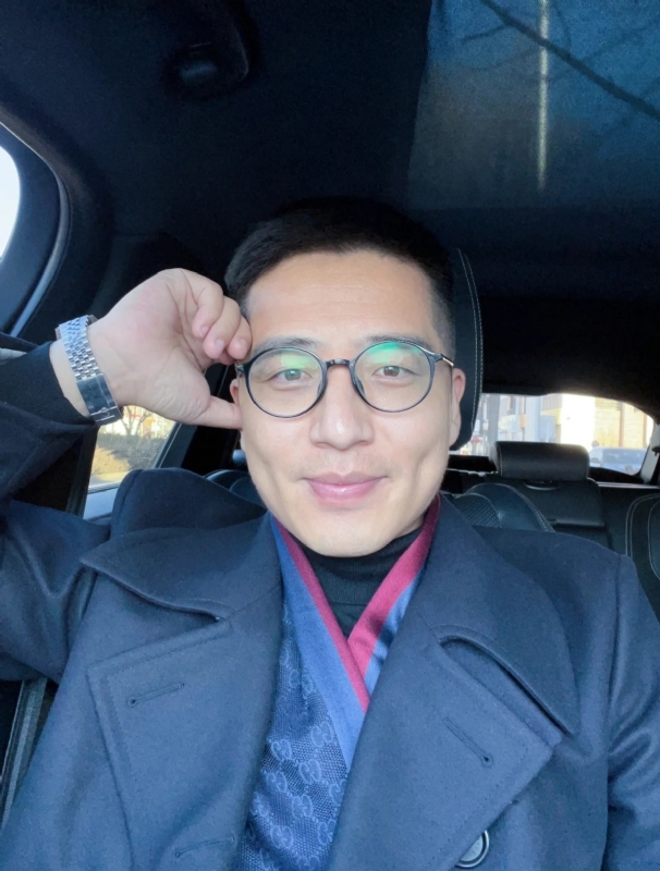 只为与你相遇的第二张照片--承德相亲服务中心