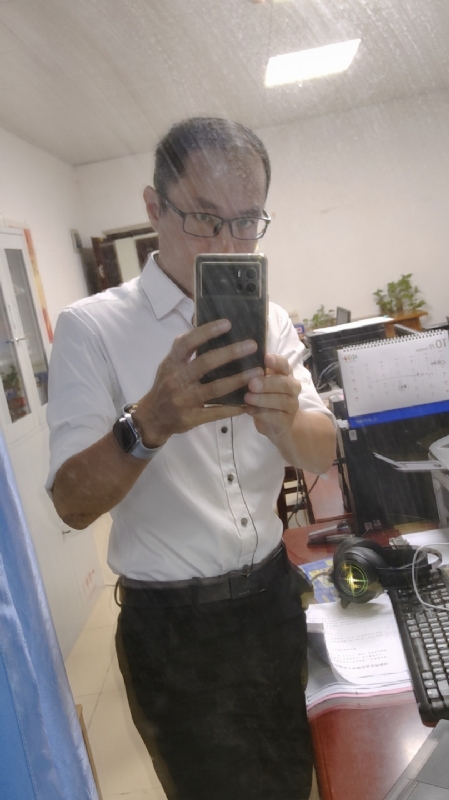 老蔡先生的第一张照片--承德相亲服务中心