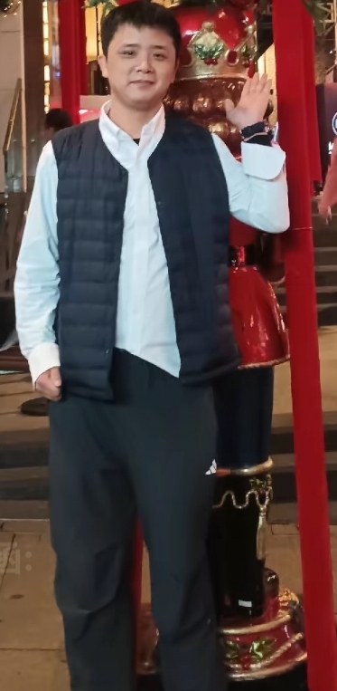 龙的陪伴的第一张照片--承德相亲服务中心