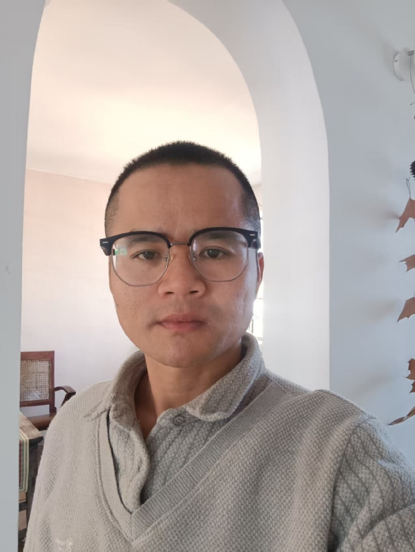 戴戴的第二张照片--承德相亲服务中心