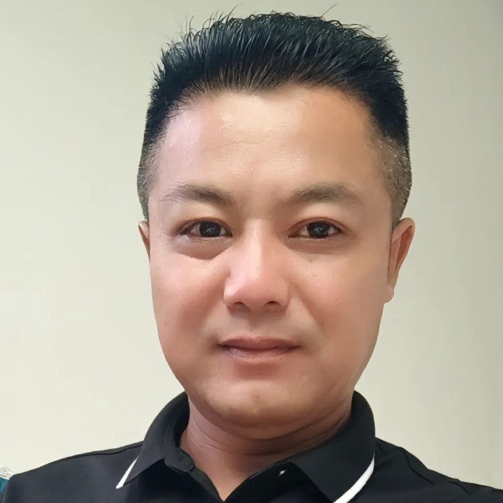 未来可期的第一张照片--承德相亲服务中心