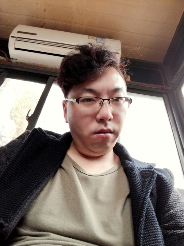 风雨彤周的第二张照片--承德相亲服务中心