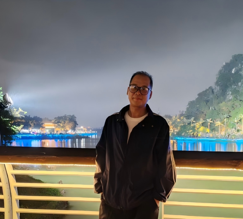 高山流云的第一张照片--承德相亲服务中心