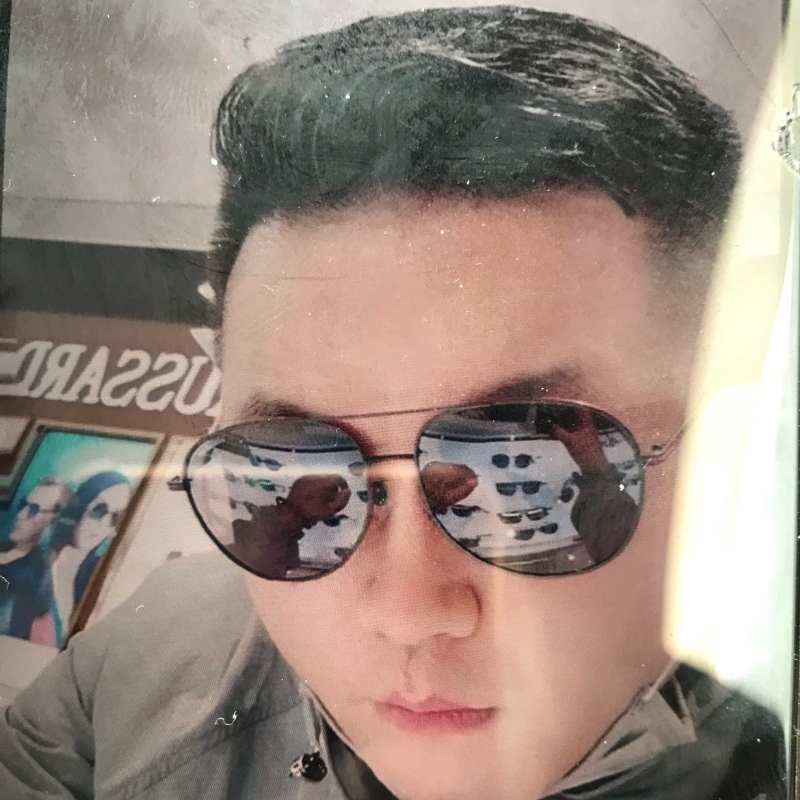 至尊宝的第一张照片--承德相亲服务中心