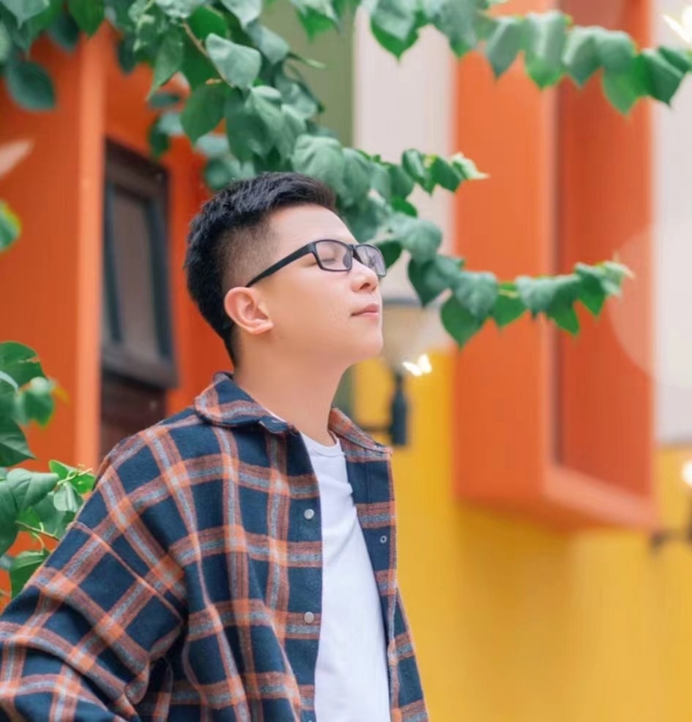 版本之子的第一张照片--承德相亲服务中心