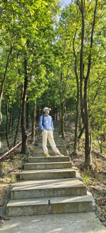 书衣的第三张照片--承德相亲服务中心